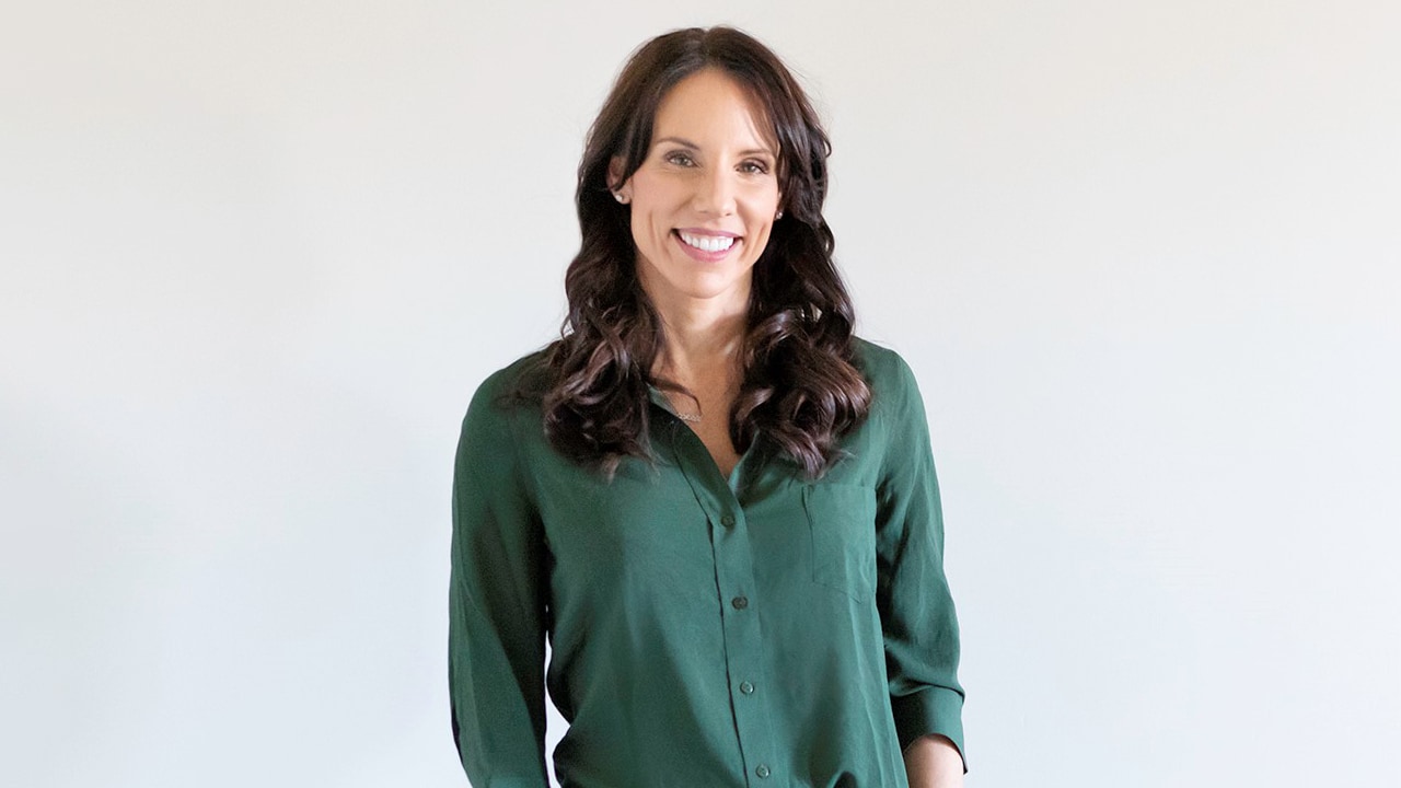 Professional headshot of Broad alumna Carrie Dorr, entrepreneur and founder of Pure Barre, Soul Day Foundation and O44 Method.